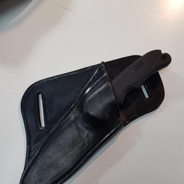 Knife Sheath For Quick draw, Custom, Full Grain Leather, Hand tooled, Hand made in the Okanagan, Oliver, B.C., Canada.